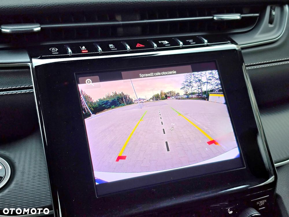 Jeep Grand Cherokee - 27
