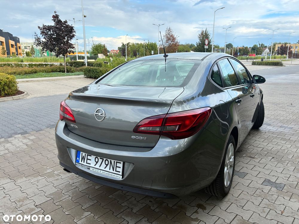 Opel Astra 1.4 T Active - 3