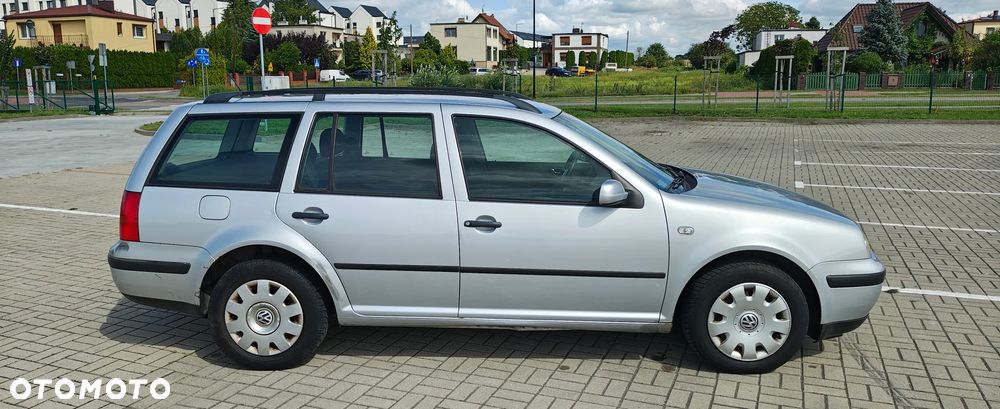 Volkswagen Golf 1.9 TDI Trendline - 4