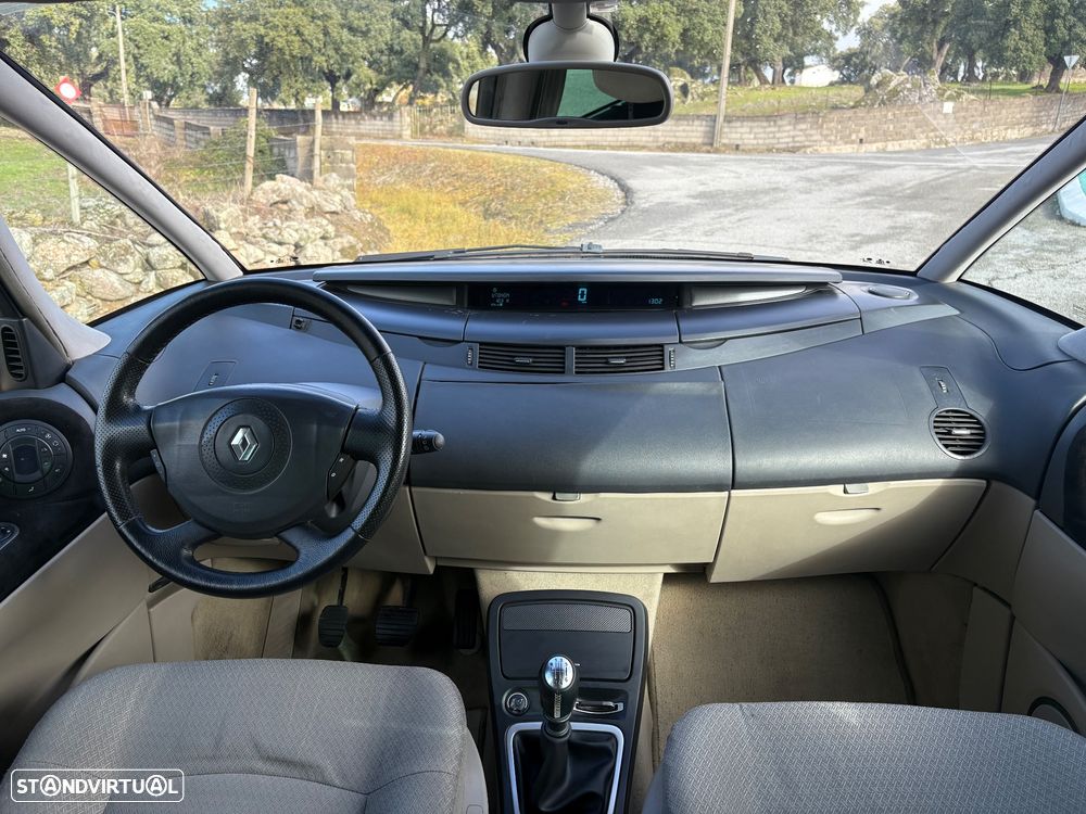 Renault Espace 2.0 dCi Initiale 7L - 6