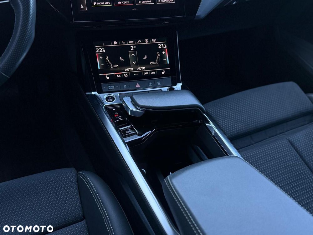 Audi e-tron Sportback 55 Quattro S Line - 23