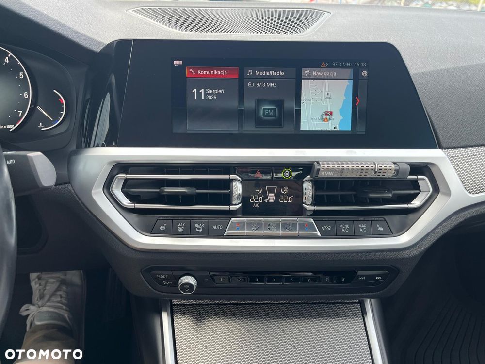 BMW Seria 3 330i M Sport sport - 14