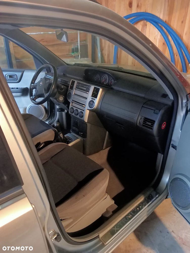 Nissan X-Trail - 16