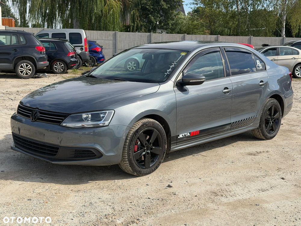 Volkswagen Jetta - 1