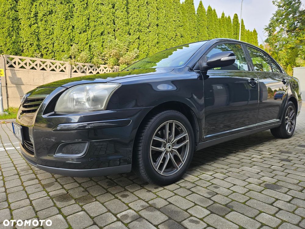 Toyota Avensis 1.8 VVT-i Luna - 1