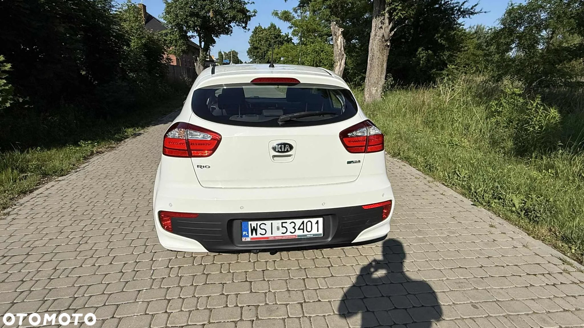 Kia Rio 1.2 L - 8