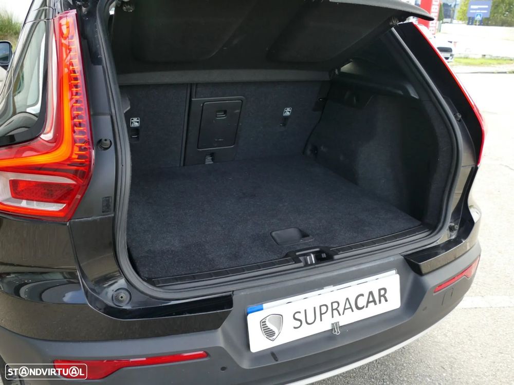 Volvo XC 40 2.0 D3 Momentum Geartronic - 10