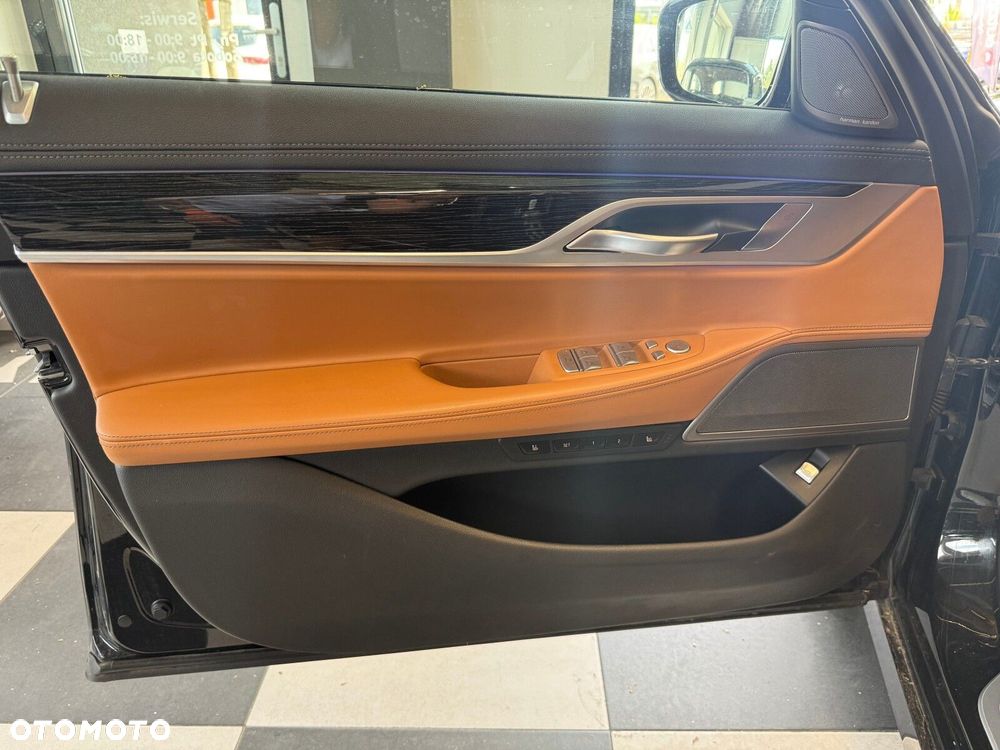 BMW Seria 7 - 20