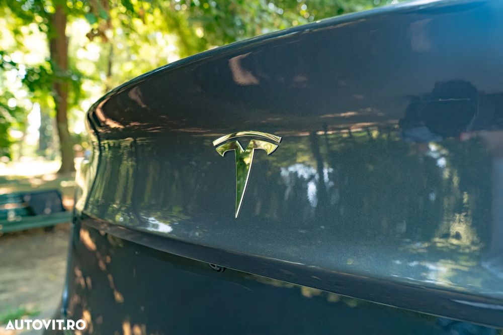 Tesla Model 3 - 26