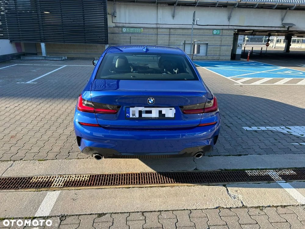 BMW Seria 3 320d M Sport - 6
