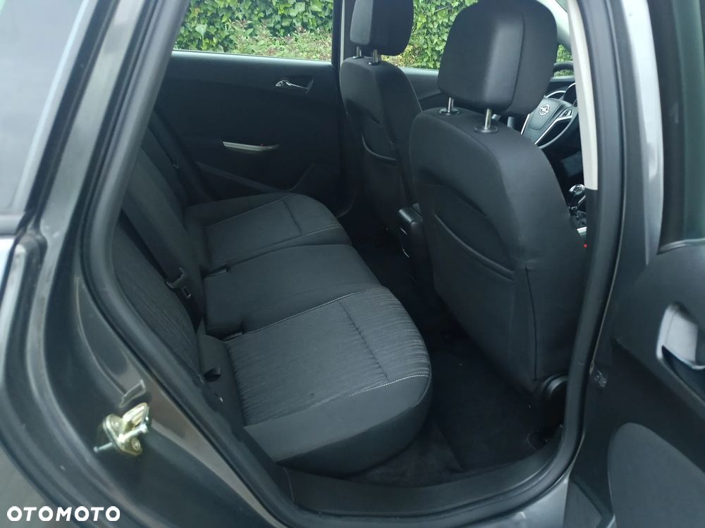 Opel Astra 1.4 Turbo Color Edition - 10