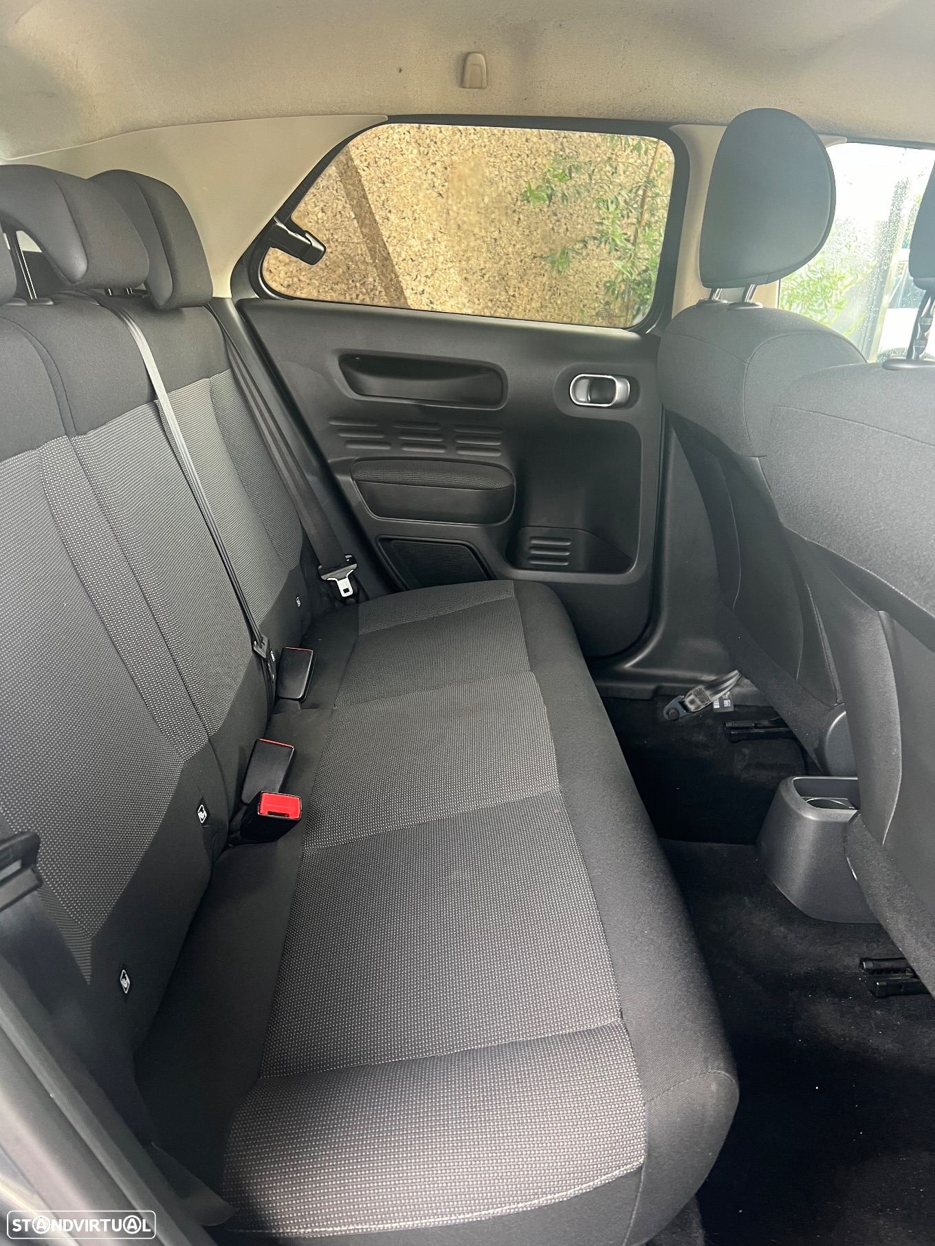 Citroën C4 Cactus 1.2 PureTech Shine Ed.Moonlight - 16