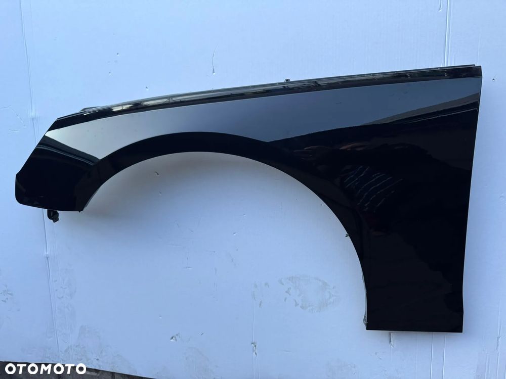 Audi A4 B9 lift błotnik lewy LY9B - 2