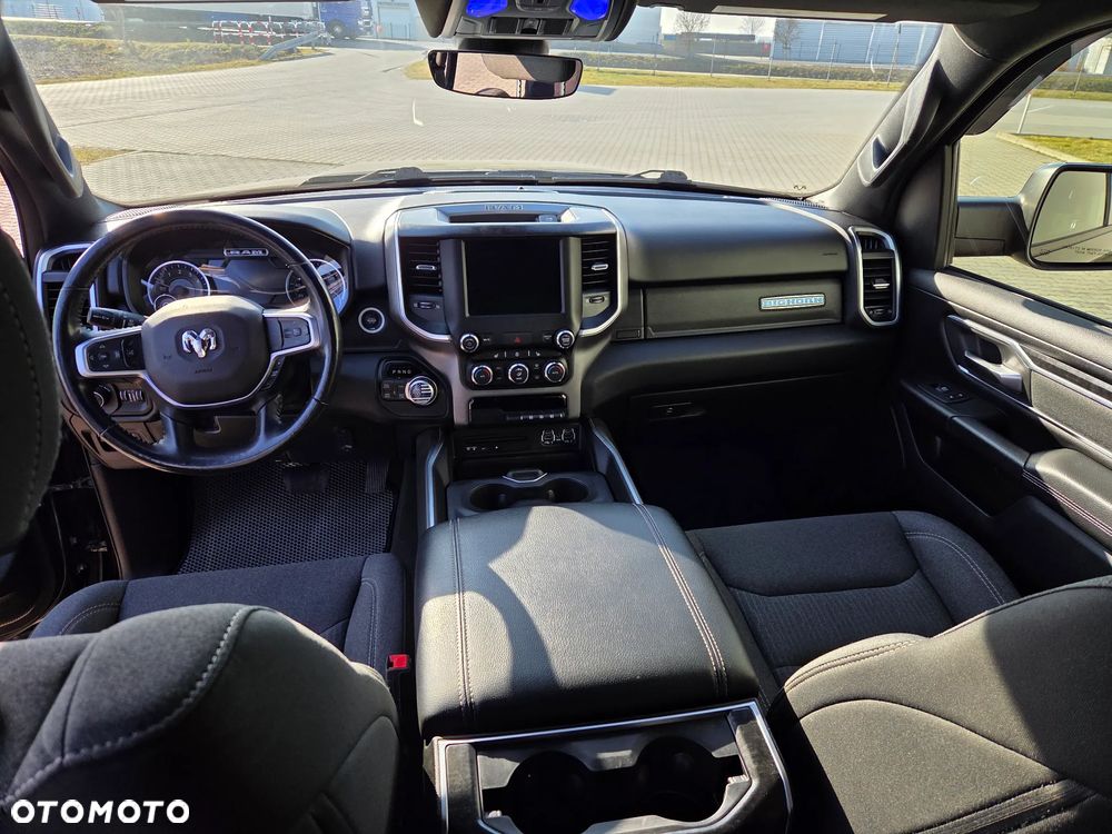 RAM 1500 Crew Cab Shortbed Bighorn - 7