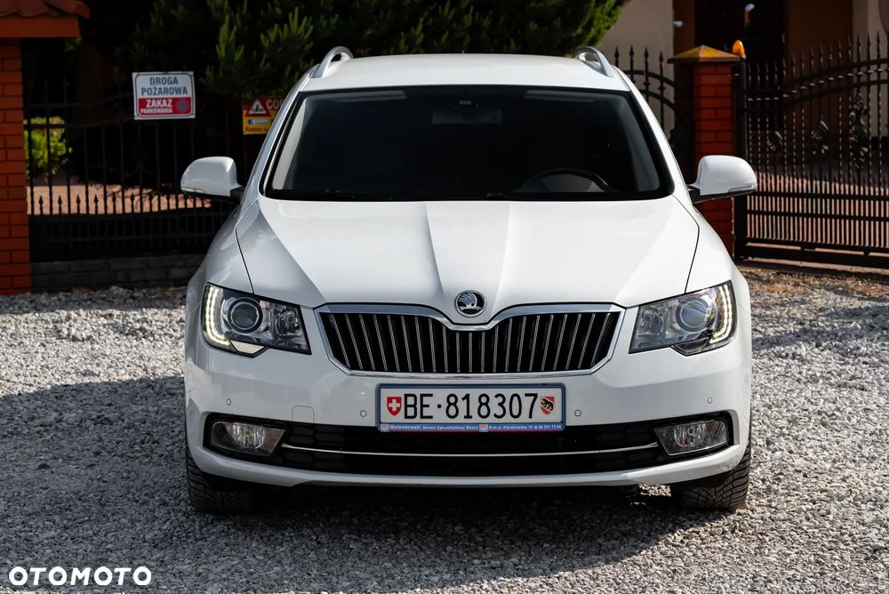 Skoda Superb 2.0 TDI Green tec 4x4 DSG Elegance - 5