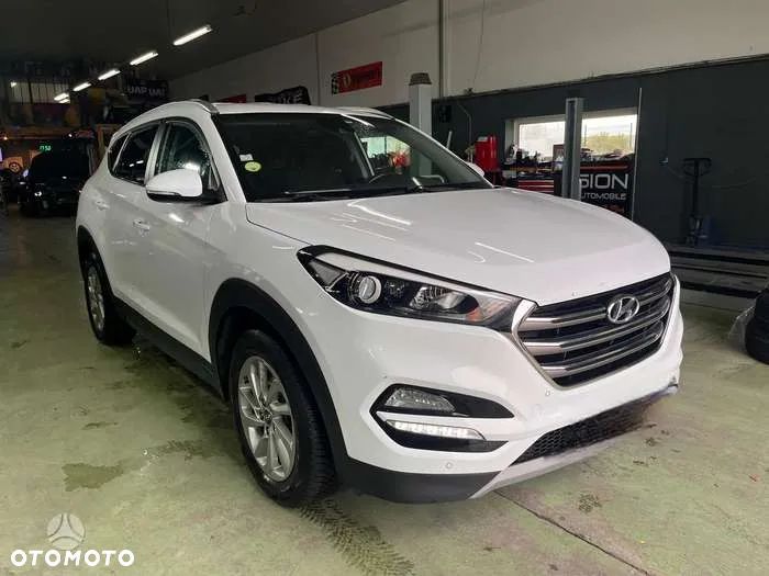 Hyundai Tucson - 2