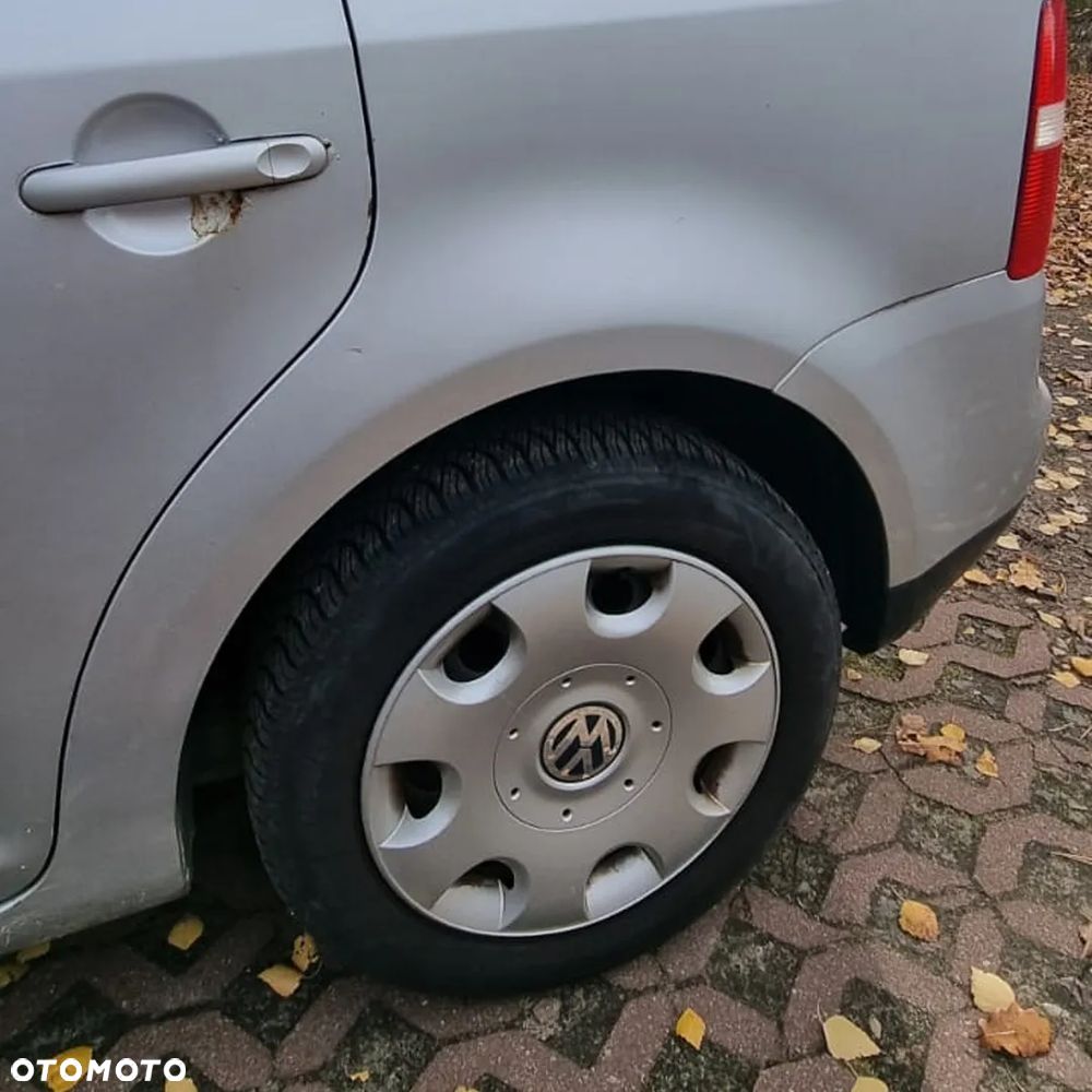 Volkswagen Touran - 10