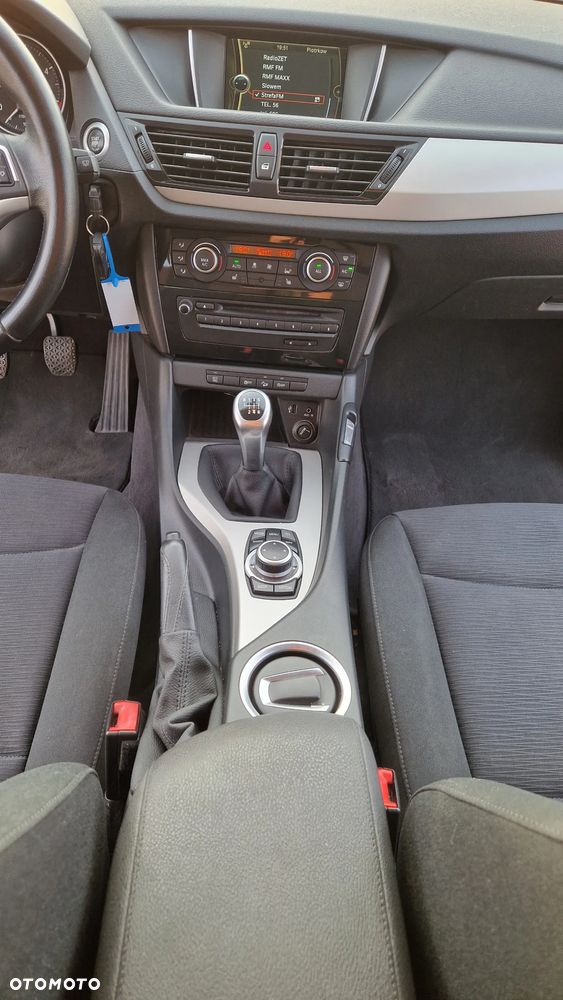 BMW X1 xDrive18d xLine - 24