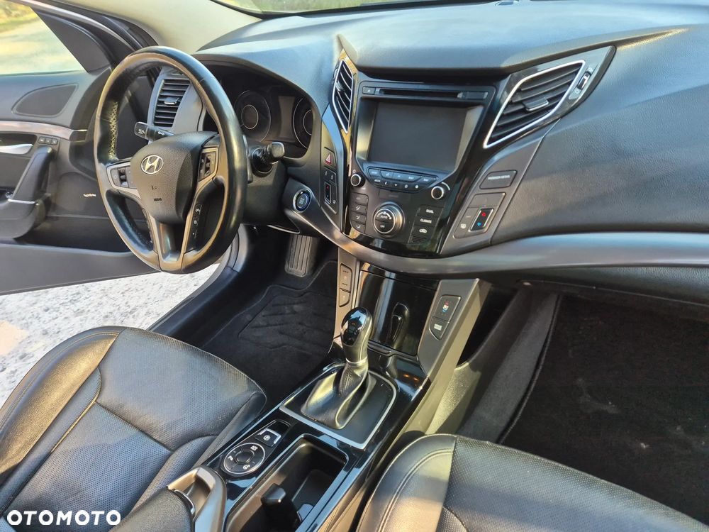 Hyundai i40 Kombi blue 1.7 CRDi DCT Premium - 20