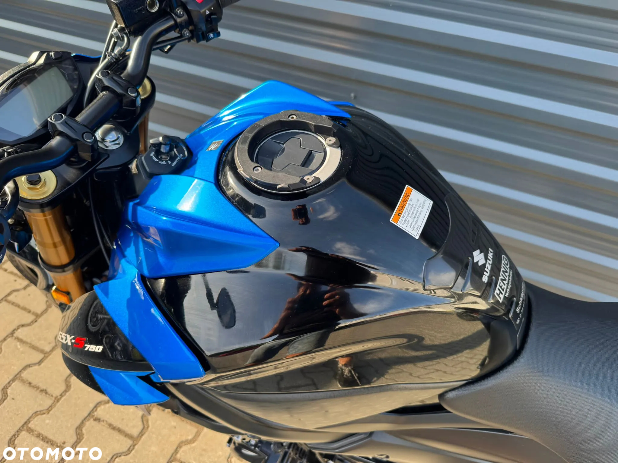 Suzuki GSX - 15
