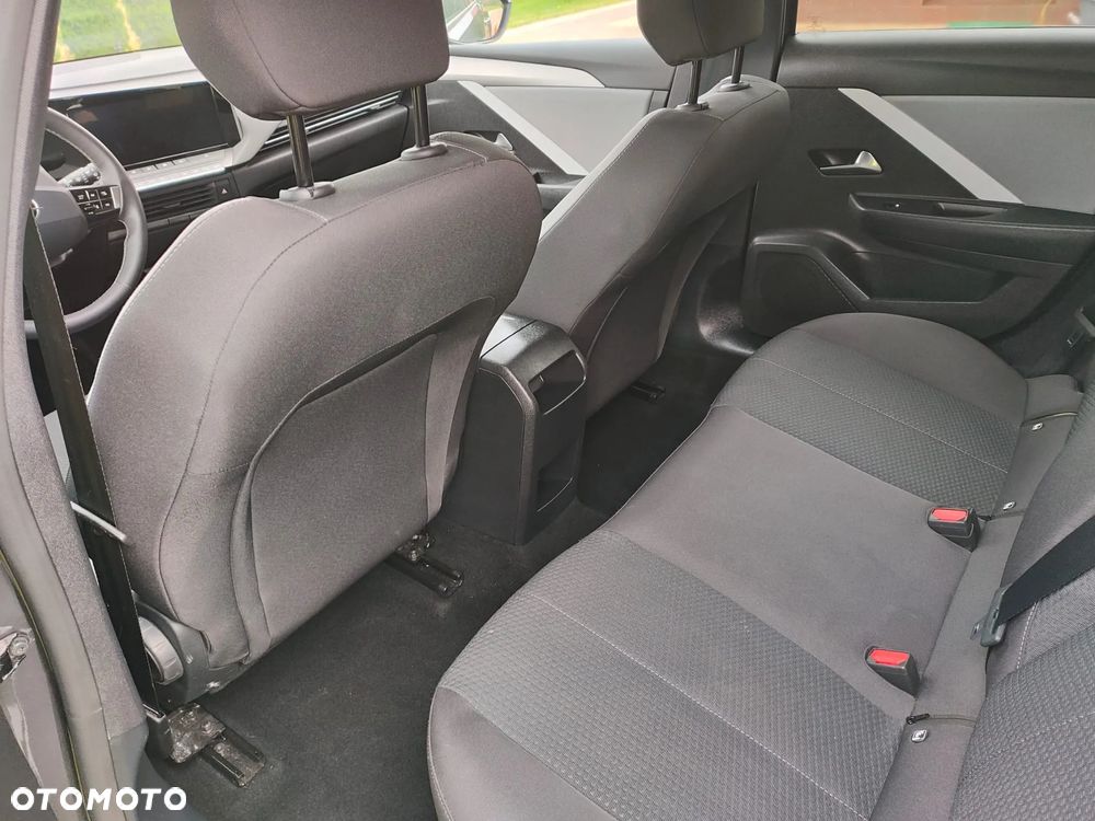 Opel Astra 1.2 Turbo Start/Stop Edition - 11