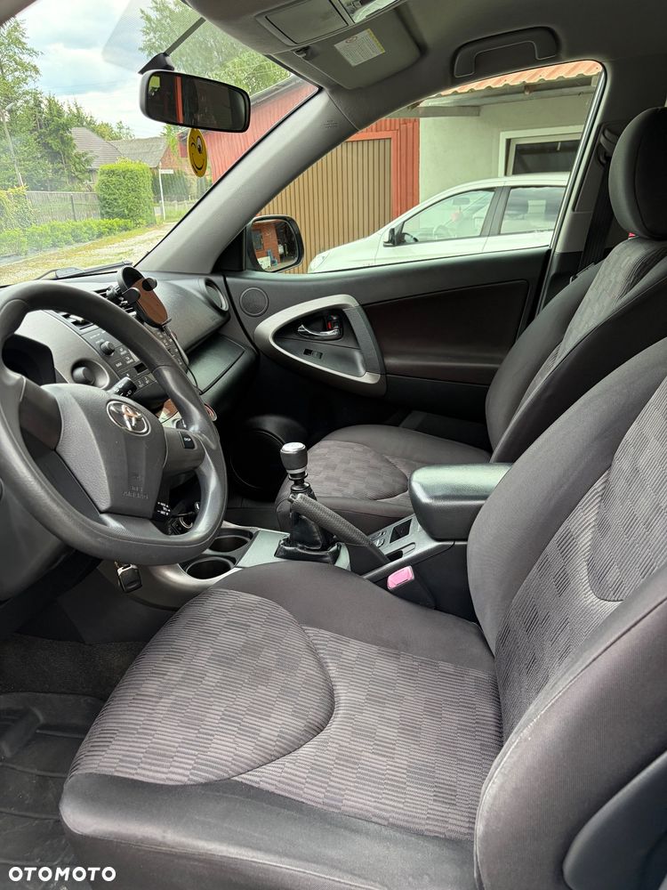 Toyota RAV4 2.2 D-4D 4x2 Life - 6