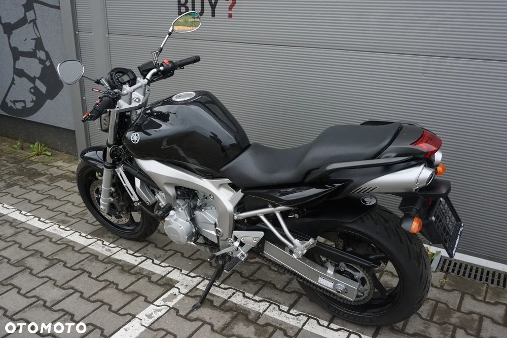 Yamaha FZ6 - 12