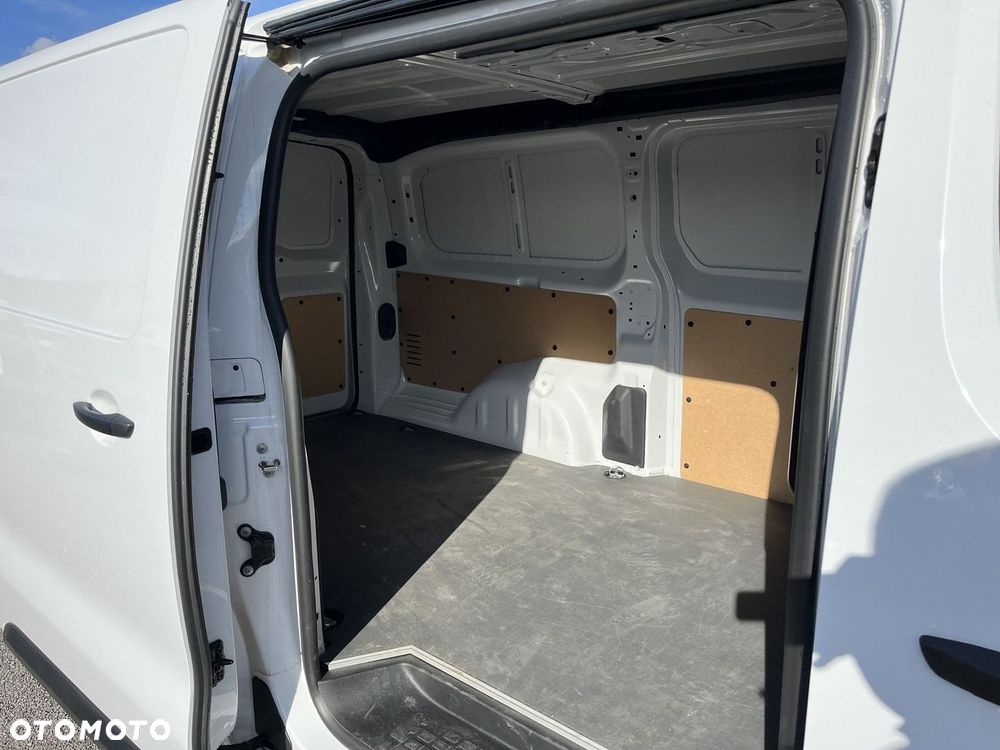 Toyota PROACE - 32