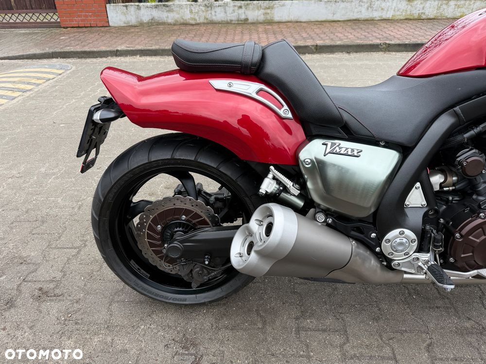 Yamaha V-MAX - 12