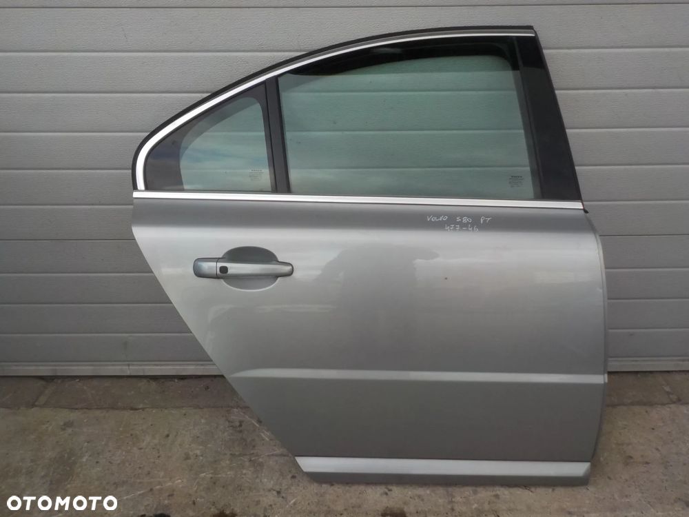 VOLVO S80 II DRZWI PRAWE TYŁ TYLNE KOLOR 477-46
