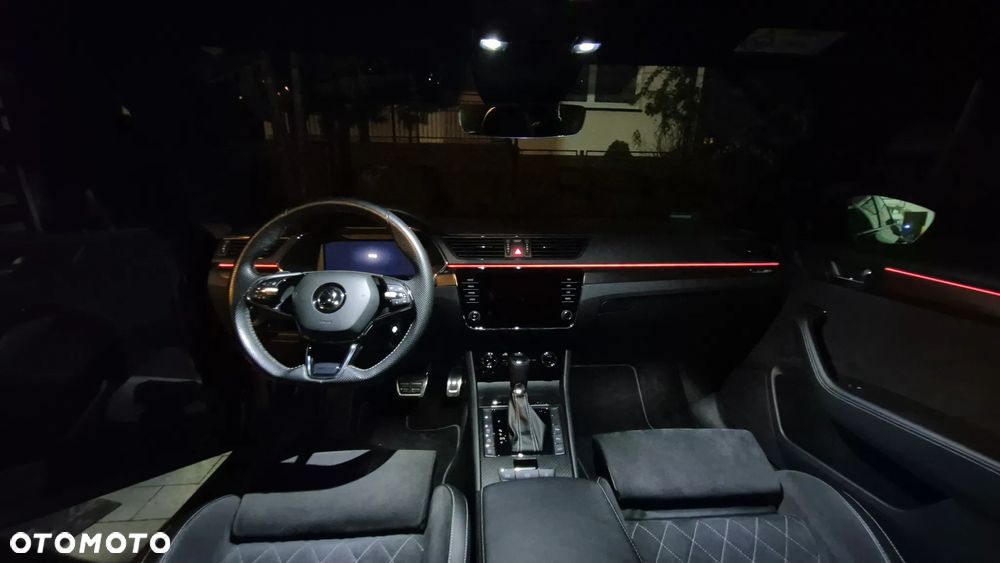 Skoda Superb 2.0 TSI Sportline DSG - 20