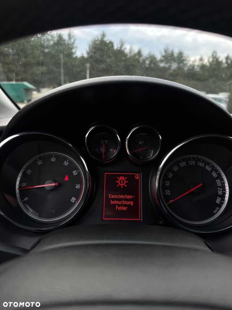 Opel Astra 1.4 150 Jahre - 9