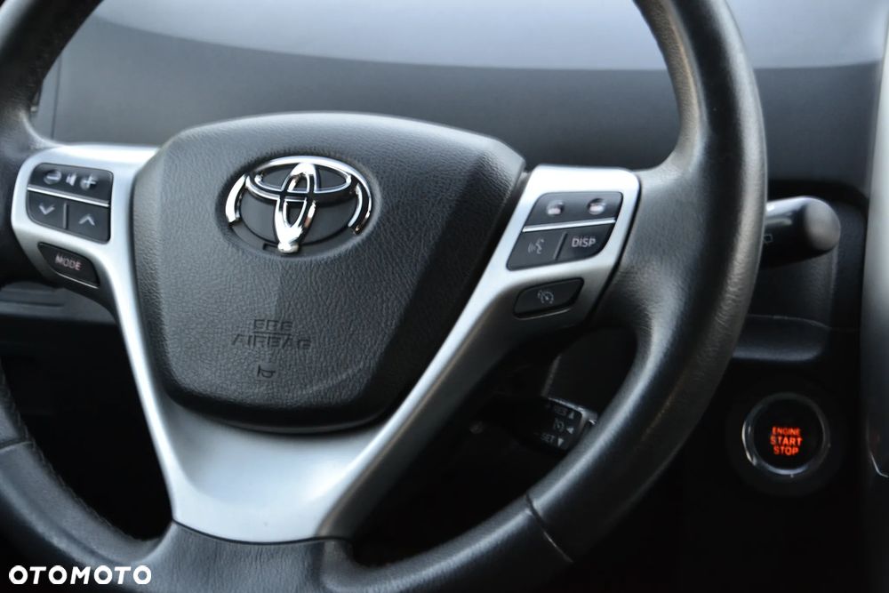 Toyota Verso 1.8 Sol plus NAVI - 25