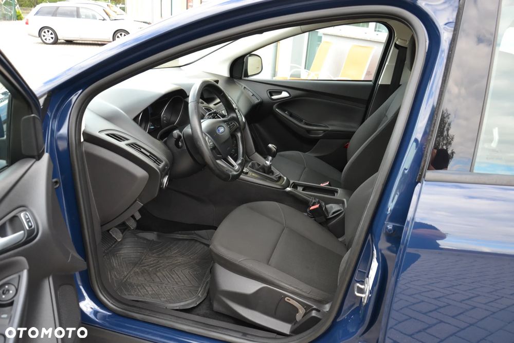 Ford Focus 1.5 TDCi DPF Start-Stopp-System Ambiente - 17