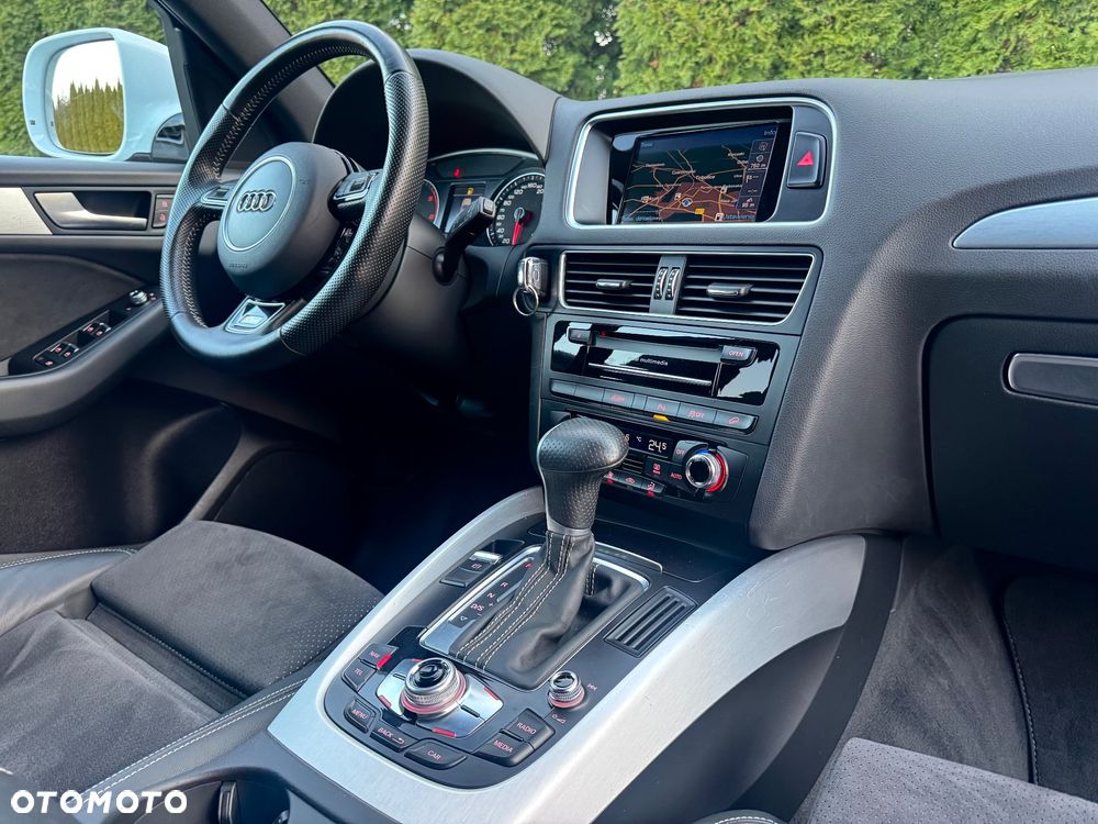 Audi Q5 2.0 TDI S tronic - 28