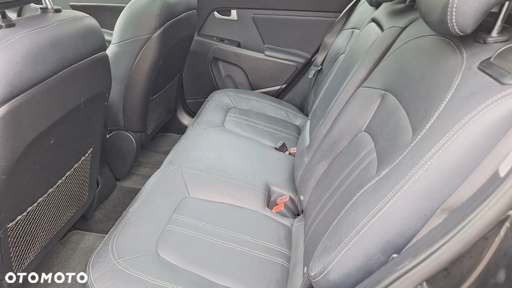 Kia Sportage 2.0 CRDI 4WD Spirit - 13