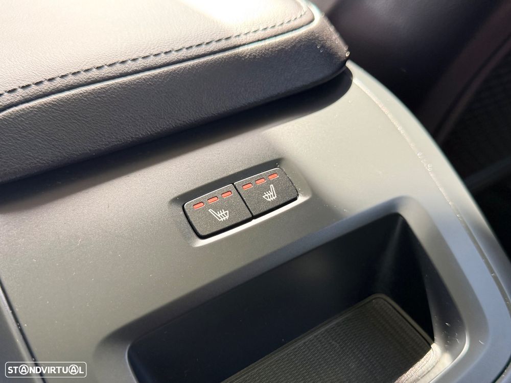 Volvo XC 60 2.0 T6 PHEV R-Design Expression AWD - 45