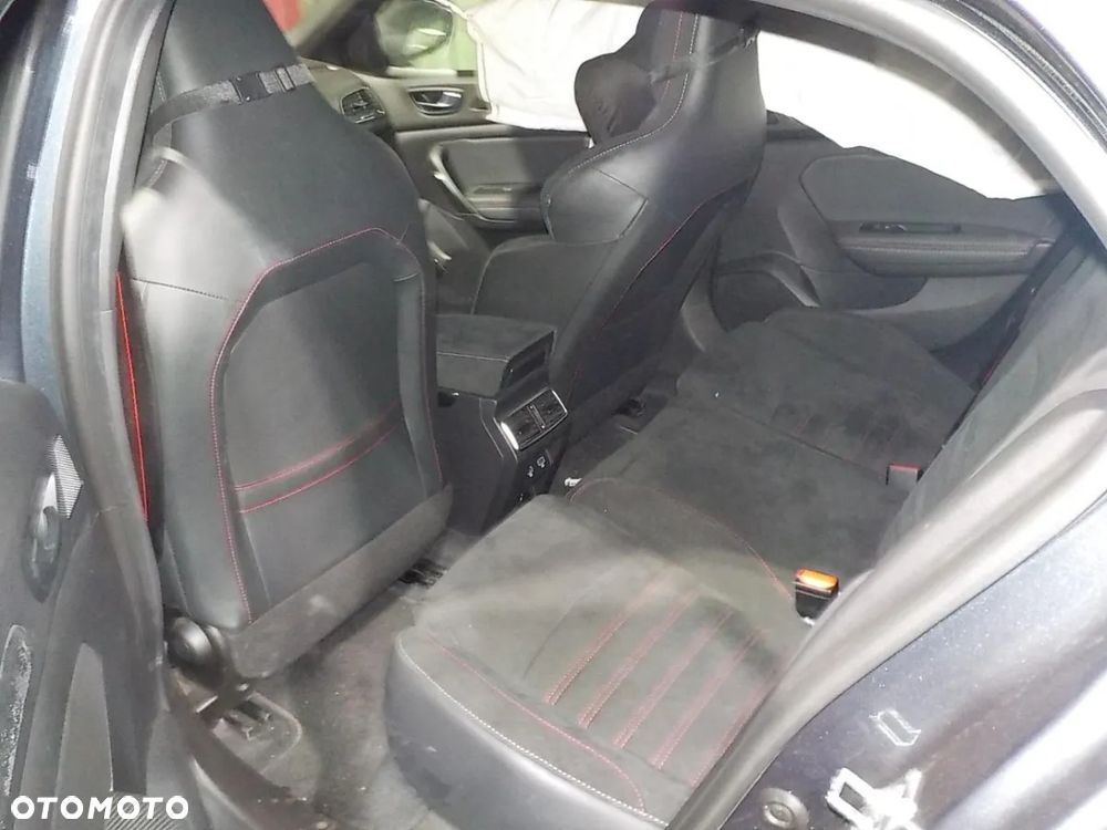 Renault Megane TCe 300 GPF EDC R.S TROPHY - 5