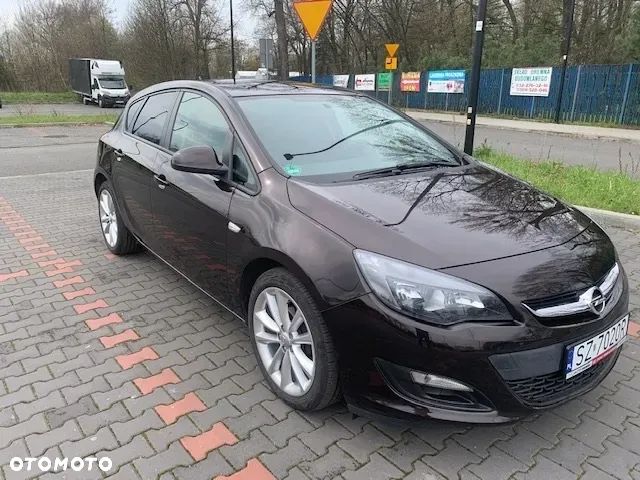 Opel Astra IV 1.4 T Cosmo - 1