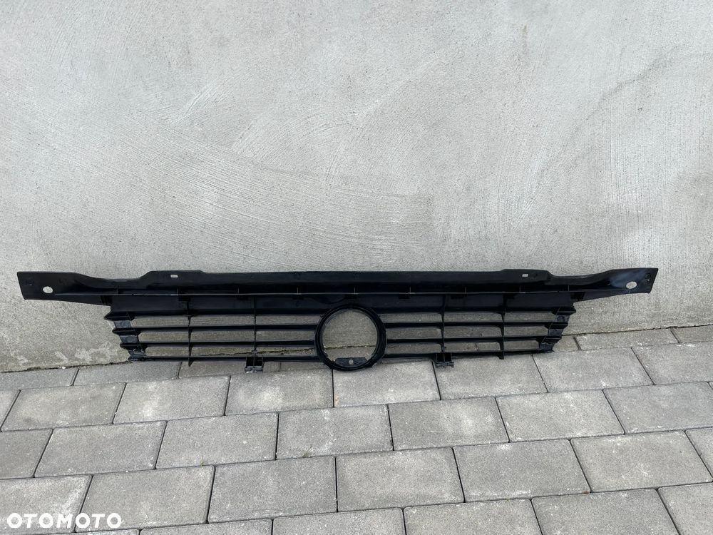 ATRAPA, GRIL VW TRANSPORTER T4  1996-2002 - NOWA Multivan Caravelle - 5