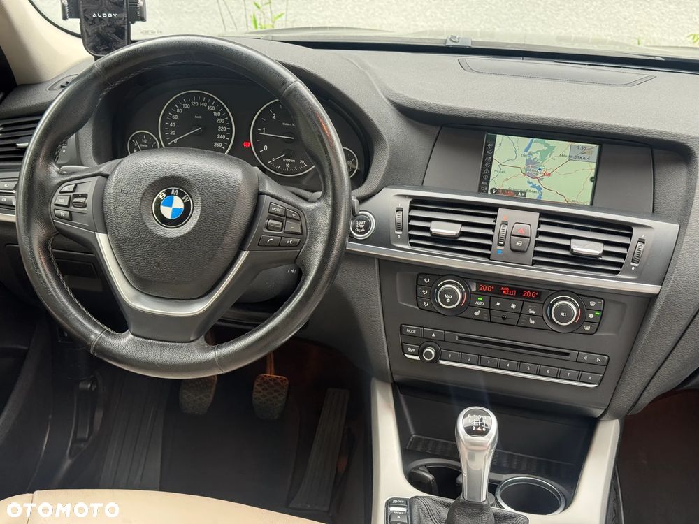 BMW X3 20d xDrive - 28