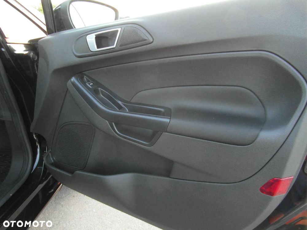 Ford Fiesta 1.25 Silver X (Trend) EU6 - 29