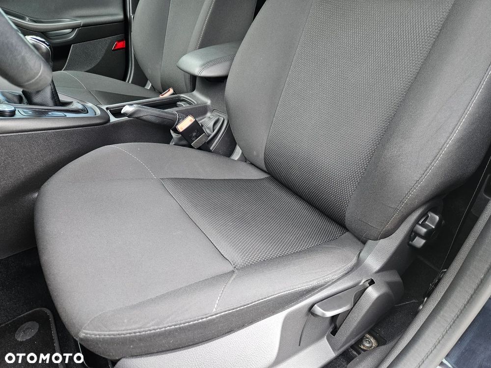 Ford Focus - 22