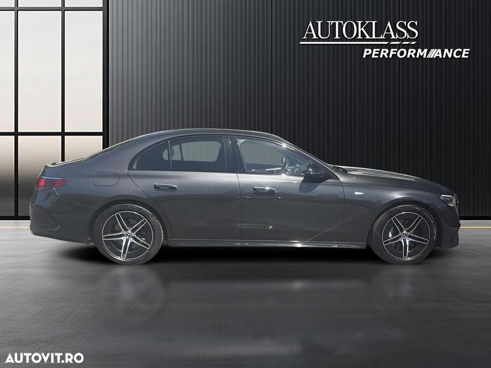 Mercedes-Benz E 300e 4Matic 9G-TRONIC AMG Line NIGHT Edition - 6