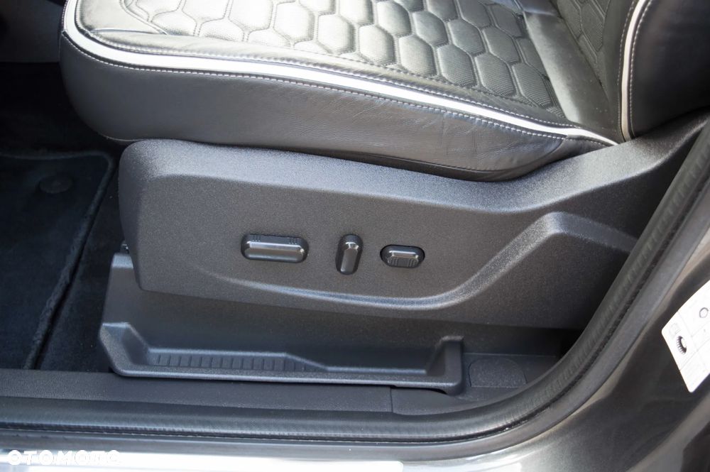 Ford Kuga 2.0 TDCi 4x4 Vignale - 16
