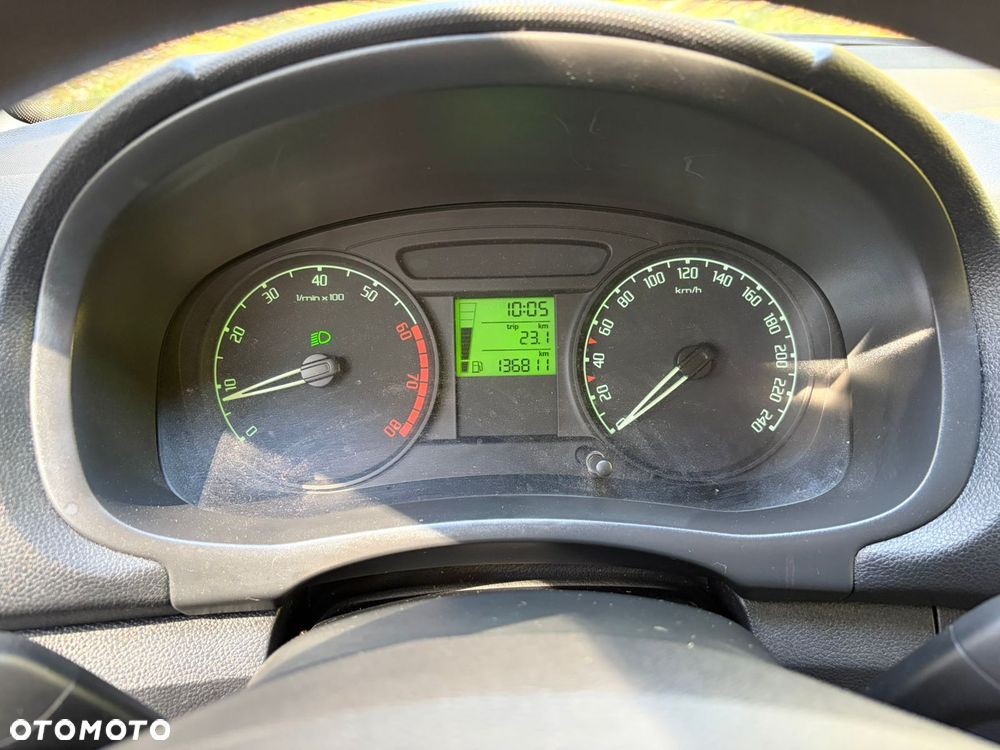 Skoda Roomster 1.4 16V PLUS EDITION - 16