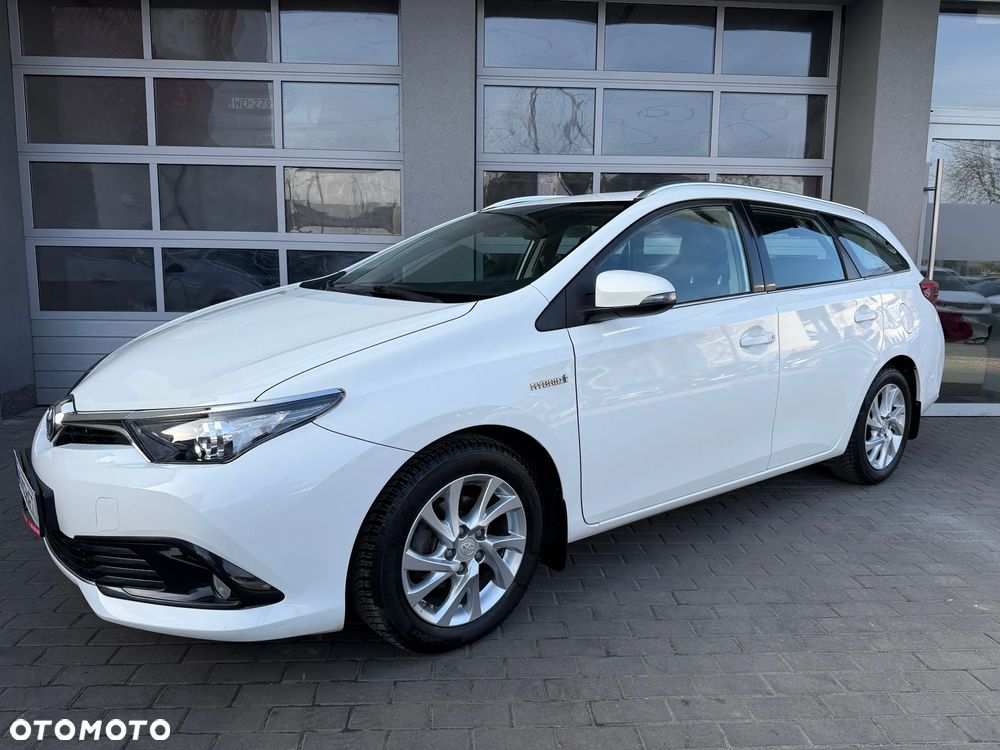 Toyota Auris Hybrid 135 Comfort - 23