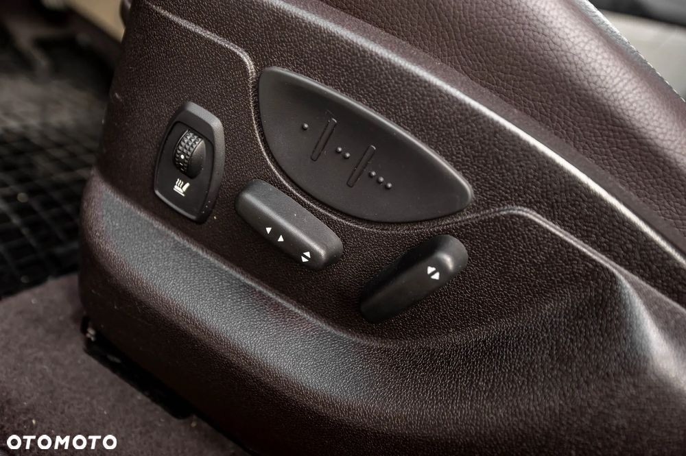 Renault Grand Scenic - 22