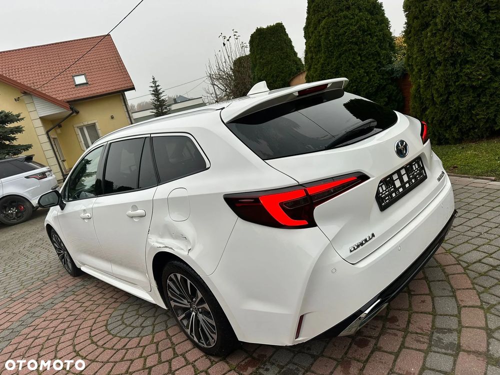 Toyota Corolla 1.8 Hybrid Touring Sports Business Edition - 4