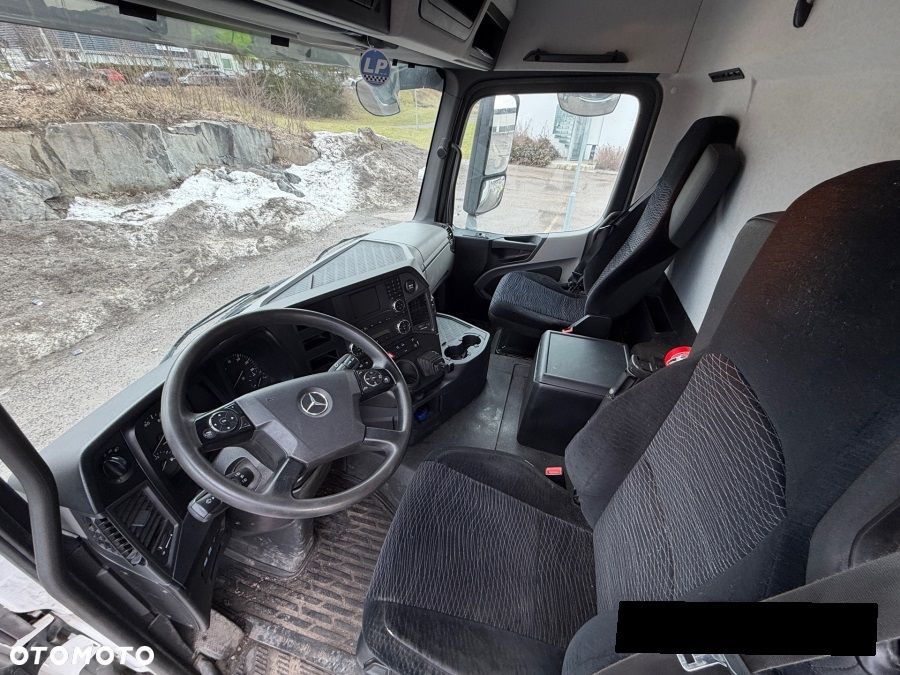 Mercedes-Benz Antos - 9